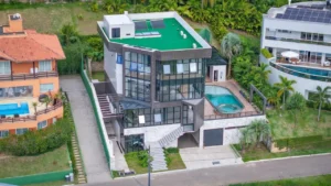 Leia mais sobre o artigo Casa Disponível à venda Condomínio Plaza em Itapema: qualidade, conforto e segurança